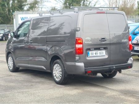 2019 Toyota Proace 2.0 D 120 LWB GX 4DR €13,999 thumbnail