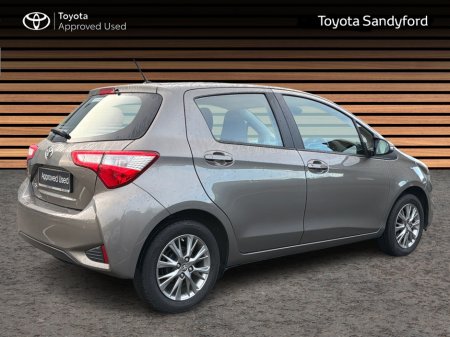 2018 Toyota Yaris 1.0 5DR LUNA // REAR CAMERA // BLUETOOTH // ALLOY WHEELS // FULL WARRANTY €15,945 thumbnail