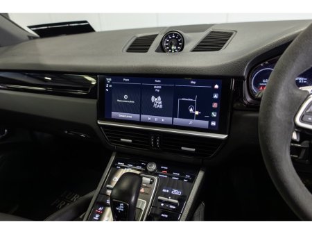 2022 Porsche Cayenne  €59,999 thumbnail