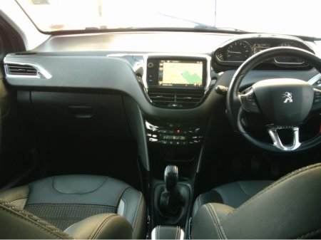 2016 Peugeot 2008 - thumbnail 6