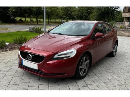 2017 Volvo V40 2.0 D2 MOMENTUM NAV + 120B 120BHP 5DR 40 SERIES €9,950