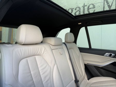 2020 BMW X5 - thumbnail 4