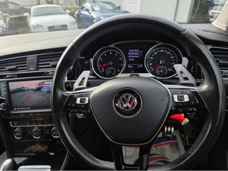 2014 Volkswagen Golf - thumbnail 25