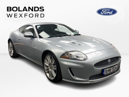 2010 Jaguar XKR - thumbnail 1