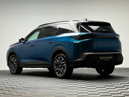 2025 Peugeot 5008 GT €49,990 thumbnail