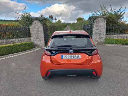 2022 Toyota Yaris 1.5 HYBRID 5DR AUTO 3 MONTH WARRANTY €18,950 thumbnail