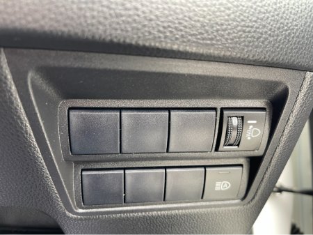 2020 Toyota Yaris - thumbnail 16