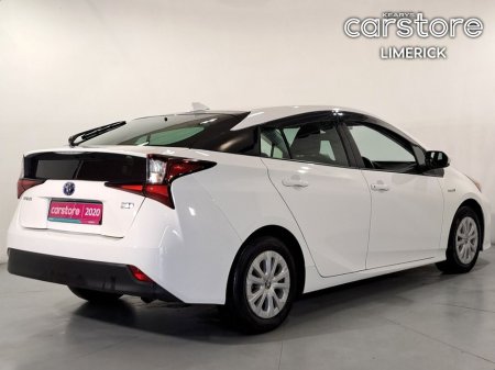 2020 Toyota Prius - thumbnail 3