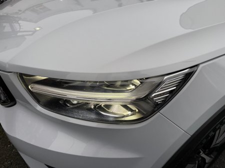 2021 Volvo XC40 - thumbnail 8