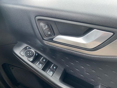 2021 Ford Kuga - thumbnail 17