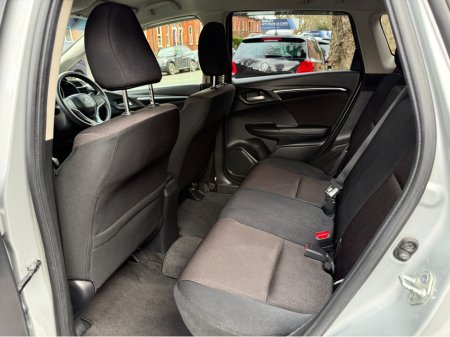 2014 Honda Fit - thumbnail 11