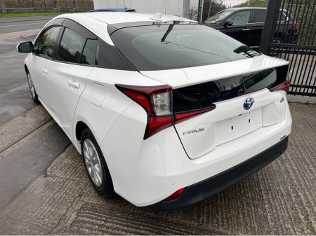 2020 Toyota Prius 1.8 HYBRID AUTO LOW KMS €17,950 thumbnail