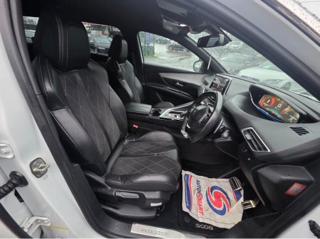 2017 Peugeot 5008 ( 172 REG ) 7 SEATER - DIGITAL DASH - CAMERA - ALLOYS - CARPLAY ANDROID AUTO EU RADIO PEARL WHITE €24,950 thumbnail