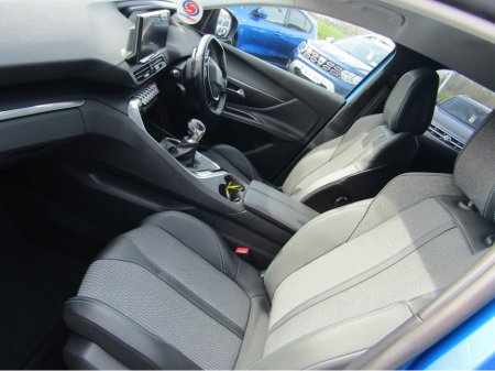 2022 Peugeot 3008 - thumbnail 8