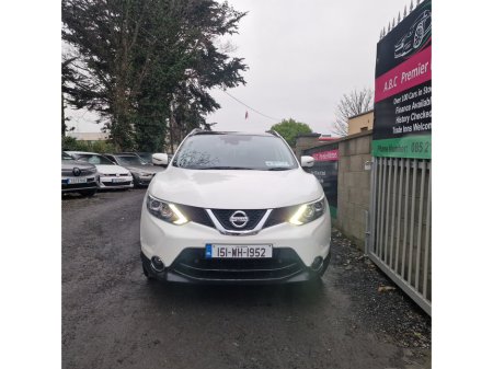 2015 Nissan Qashqai 1.5 DSL XE €10,950 thumbnail