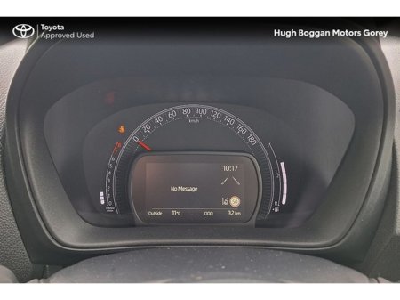 2025 Toyota Aygo X AYGO X DESIGN thumbnail