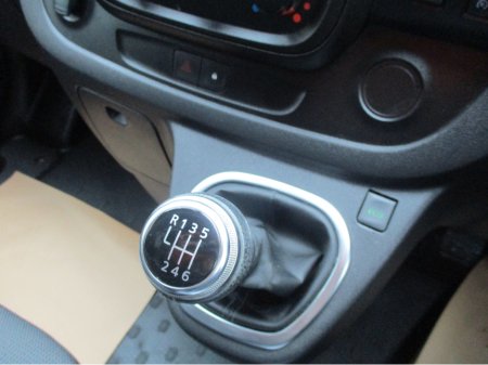 2021 Nissan NV300 LWB 120 XE 1300 MY20/PLUS VAT €16,250 thumbnail