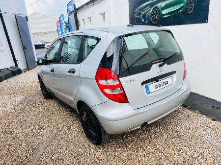 2010 Mercedes-Benz A Class - thumbnail 3