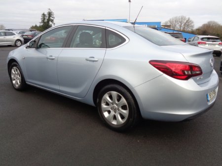 2016 Opel Astra - view 3