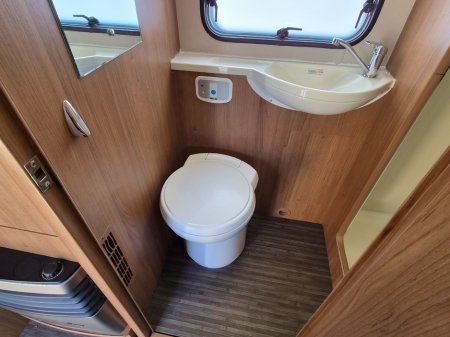2015 Auto-Trail F-Line - thumbnail 39