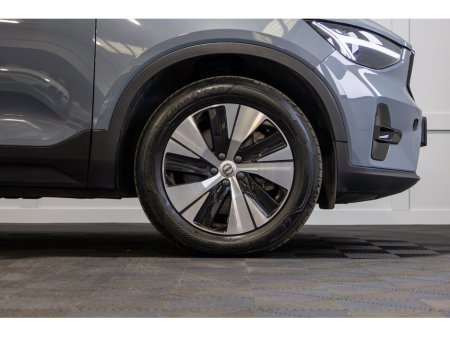 2022 Volvo XC40 - thumbnail 7