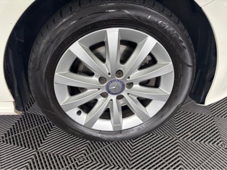 2016 Mercedes-Benz A Class - thumbnail 6