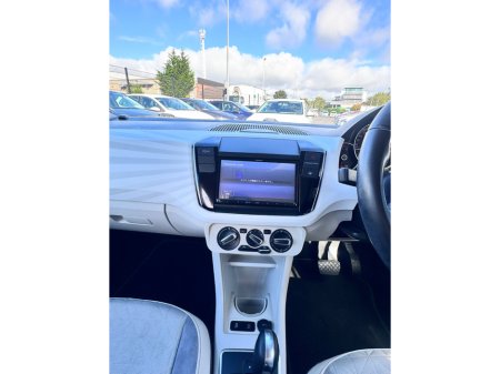 2017 Volkswagen up! - thumbnail 10