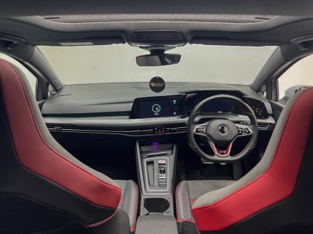 2022 Volkswagen Golf GTI CLUBSPORT 2.0 TSI 300HP *PAN ROOF* €49,990 thumbnail