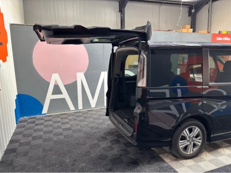 2021 Honda Stepwagon - thumbnail 4