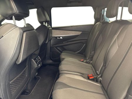 2024 Peugeot 5008 - thumbnail 10