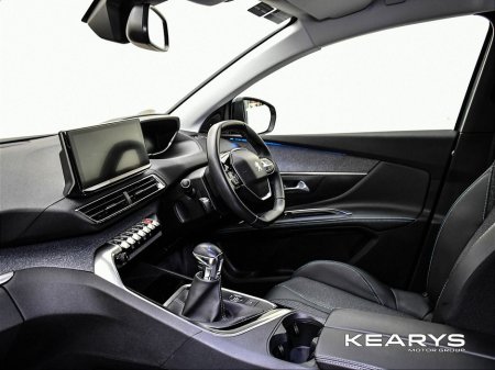 2021 Peugeot 5008 - thumbnail 9