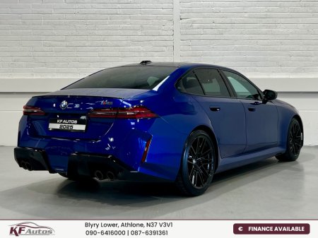 2025 BMW M5 V8 4.4L PHEV 727bhp Auto - 251 Reg €137,995 thumbnail