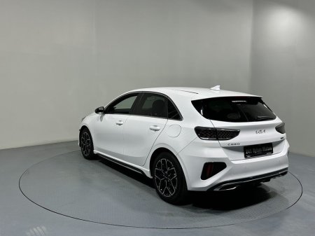 2024 Kia Ceed - thumbnail 5