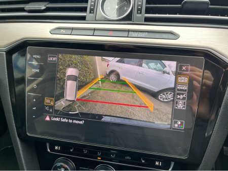 2019 Volkswagen Passat - thumbnail 21