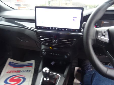 2023 Ford Focus - thumbnail 14