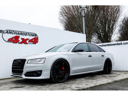 2016 Audi S8 - thumbnail 1
