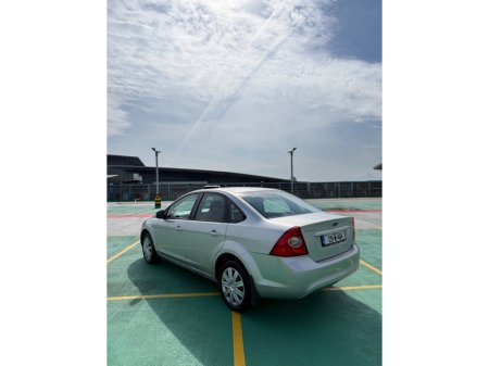 2009 Ford Focus - photo 4