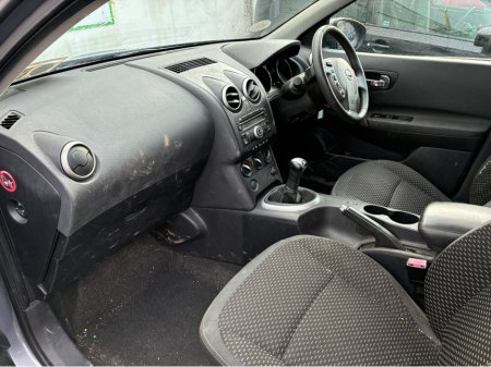 2009 Nissan Qashqai 1.6 SE €1,750 thumbnail
