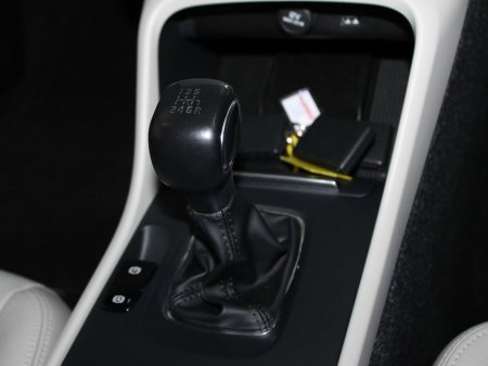 2020 Volvo XC40 - thumbnail 22