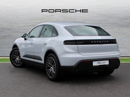 2025 Porsche Macan Electric €82,000