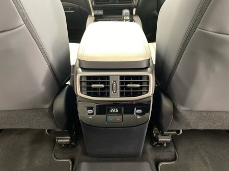 2025 Lexus RX 450h+ Luxury €85,950 thumbnail