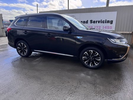 2017 Mitsubishi Outlander - thumbnail 11