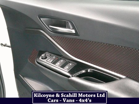 2017 Toyota C-HR - thumbnail 22