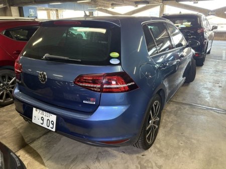 2017 Volkswagen Golf 1.4 TSI HIGHLINE CONNECT - FACTORY ALLOYS - CRUISE CONTROL - PADDLE SHIFT - REVERSE CAMERA €17,950 thumbnail