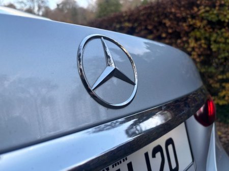 2023 Mercedes-Benz E Class - thumbnail 10