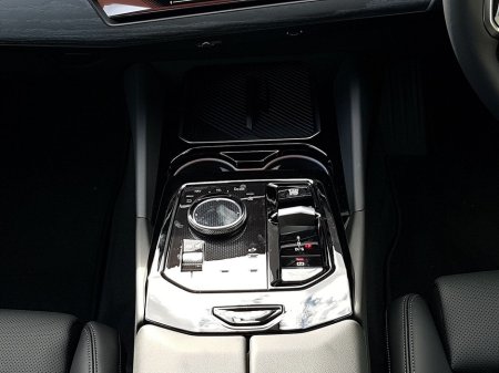 2026 BMW 5 Series - thumbnail 10