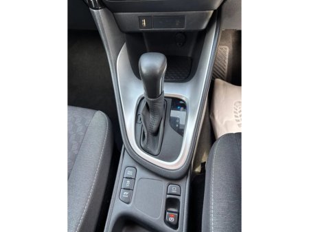 2023 Toyota Yaris 1.5 Hybrid 5Dr Luna €19,950 thumbnail