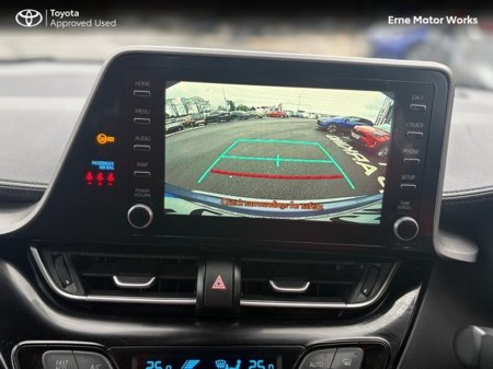 2023 Toyota C-HR C-HR HYBRID LUNA €27,950 thumbnail