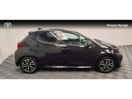 2023 Toyota Yaris - view 3