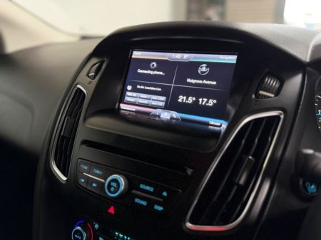 2015 Ford Focus 1.0 Titanium Ecoboost 125PS 5DR €9,777 thumbnail